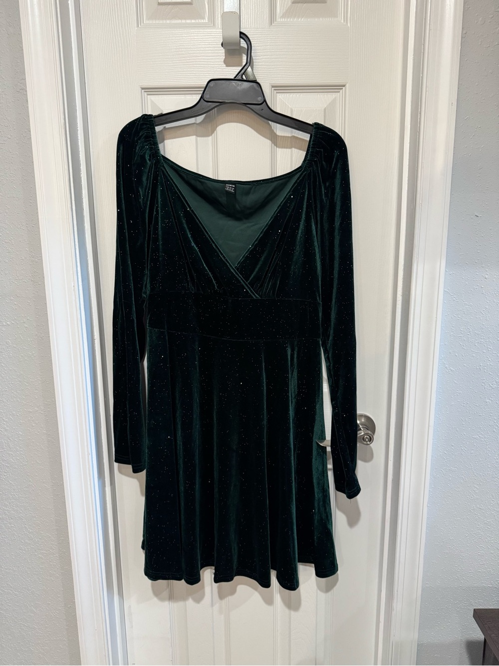 SHEIN Dark Green Velvet Sparkle Long Sleeve Dress